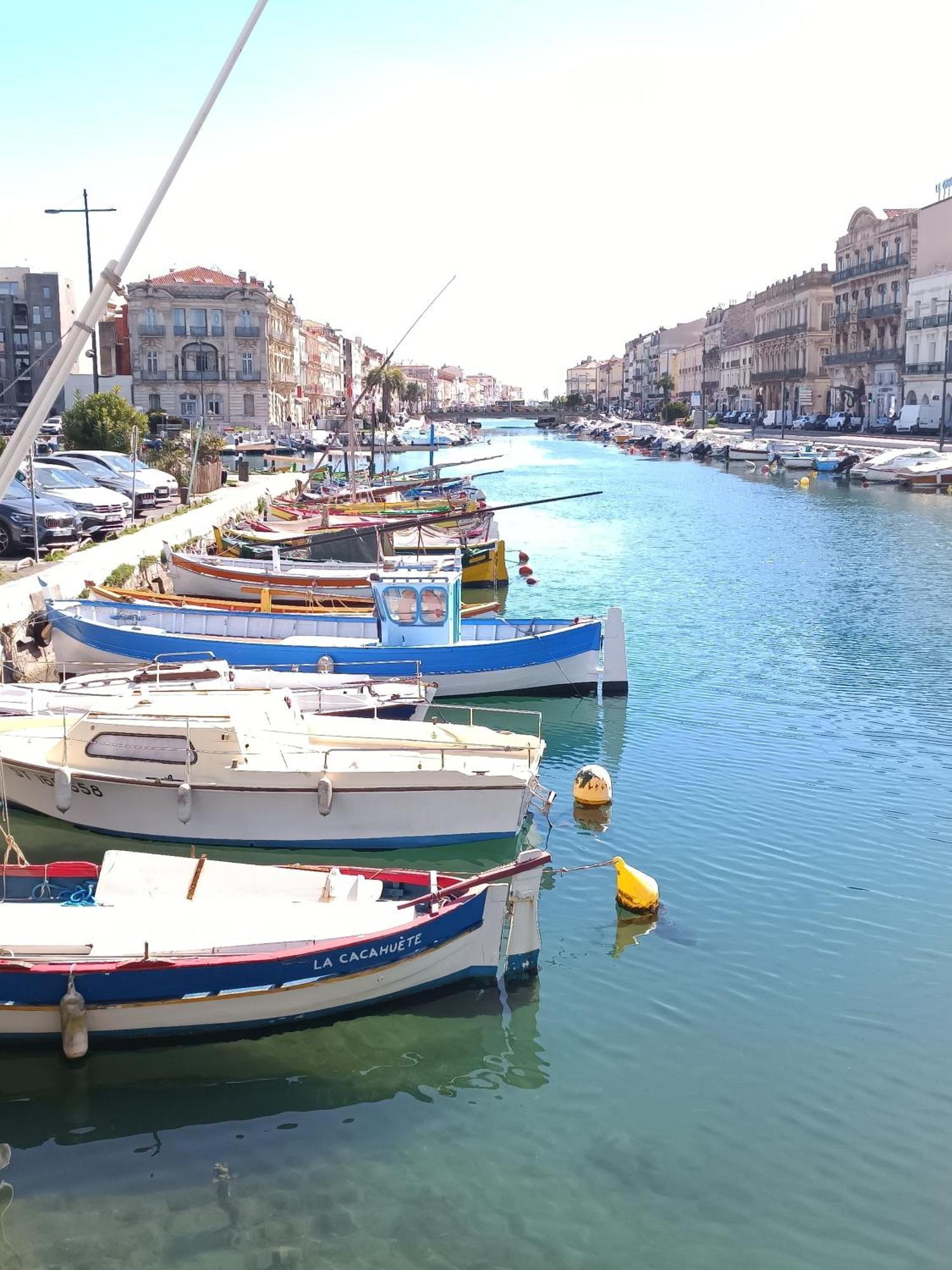 La Maison Verte Sete Bagian luar foto