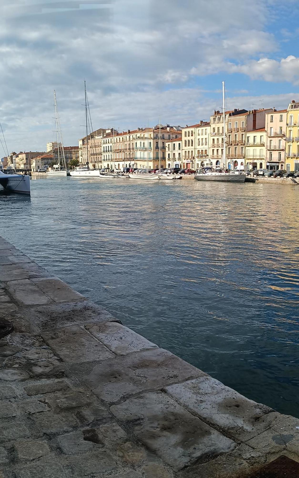 La Maison Verte Sete Bagian luar foto